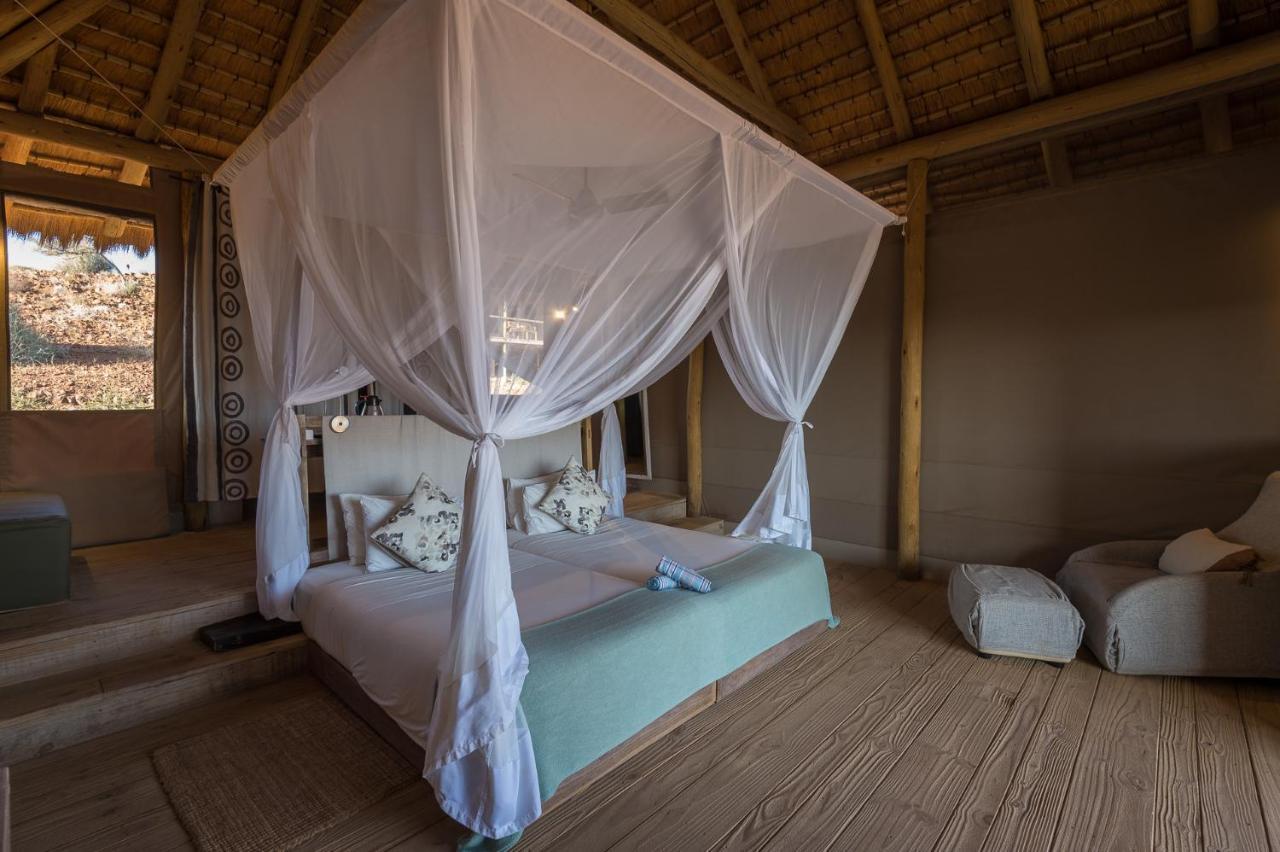 Вілла Wilderness Safaris Damaraland Camp Twyfelfontein Екстер'єр фото